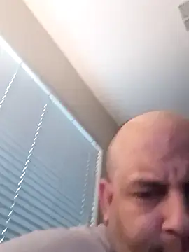 Dz702 online show from October 23, 2025, 2:05 pm