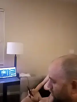 Dz702 online show from October 28, 2025, 7:18 am