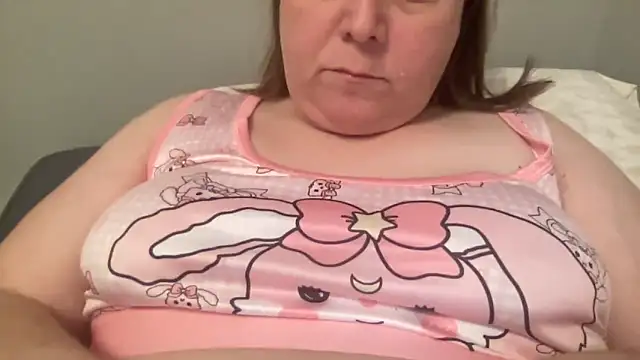 Snapshot of ParisNova chatting on February 17, 2026, 1:52 pm ParisNova online show from February 17, 2026, 1:52 pm