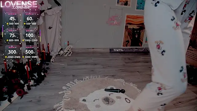 Careful i bite online show from November 1, 2025, 6:08 am