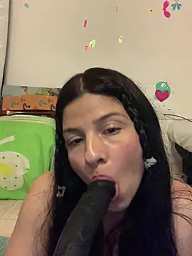 Estefani 32 online show from April 29, 2026, 5:30 pm