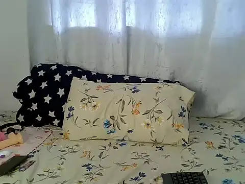 purplescarlet online show from January 8, 2026, 5:46 am