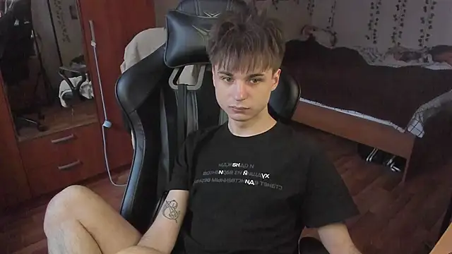 Snapshot of teelimata chatting on March 18, 2026, 3:24 pm teelimata online show from March 18, 2026, 3:24 pm