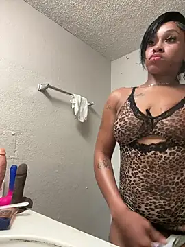 Snapshot of lusciousJay96 chatting on July 17, 2026, 8:33 am lusciousJay96 online show from July 17, 2026, 8:33 am
