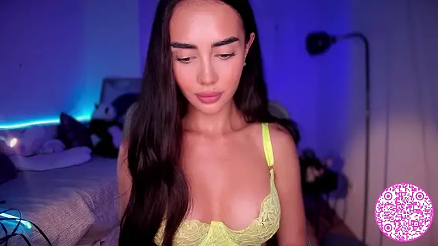 Snapshot of Lil_Gabby chatting on October 2, 2025, 6:44 pm Lil Gabby online show from October 2, 2025, 6:44 pm