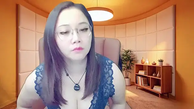 Giuliam online show from April 22, 2026, 2:07 am
