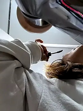 SamyJones9 online show from September 22, 2025, 12:05 am