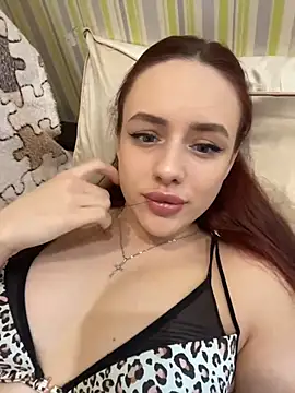 Lisaaan online show from March 11, 2026, 9:03 am