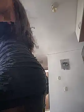 DulceLenns online show from September 21, 2025, 6:02 pm