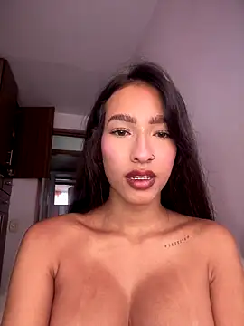 DulceLenns online show from October 9, 2025, 6:30 pm