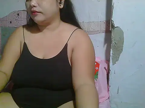 Creamsweetpussy28 online show from October 2, 2025, 8:56 pm