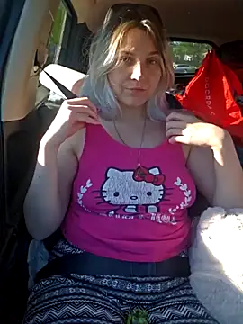ScarletCallings420 online show from June 5, 2026, 3:44 am