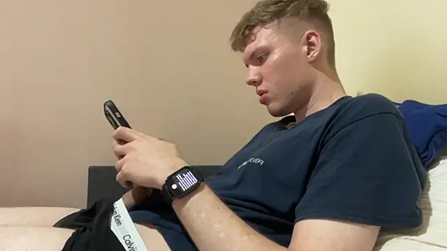 sexybooii6968 online show from September 13, 2025, 8:53 pm