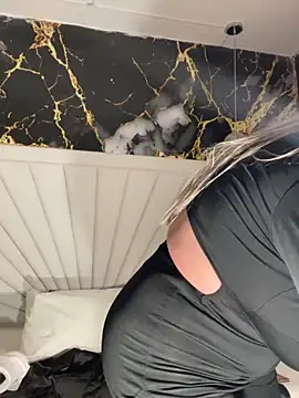 scarlett sexx69 online show from March 4, 2026, 11:40 am