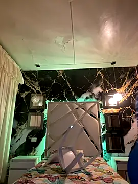 scarlett sexx69 online show from October 7, 2025, 6:42 pm