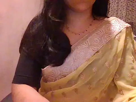 Pinky 4 online show from June 10, 2026, 9:05 pm