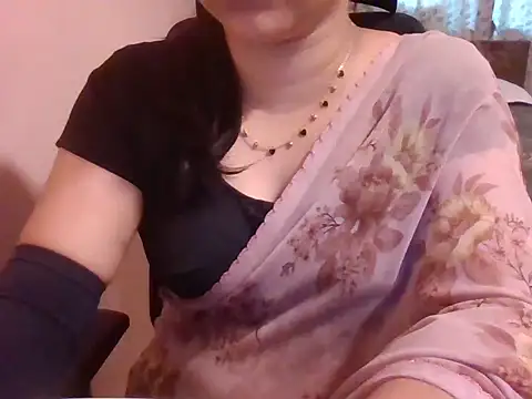 Pinky 4 online show from November 7, 2025, 10:42 am