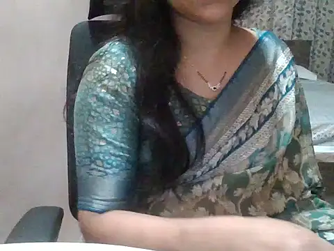 Snapshot of Pinky_4 chatting on August 5, 2026, 2:00 pm Pinky 4 online show from August 5, 2026, 2:00 pm