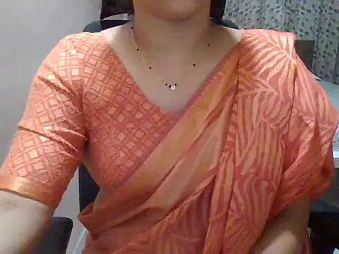 Snapshot of Pinky_4 chatting on August 6, 2026, 10:05 pm Pinky 4 online show from August 6, 2026, 10:05 pm