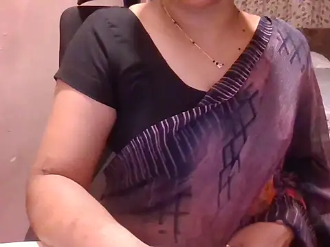 Snapshot of Pinky_4 chatting on July 15, 2026, 2:35 pm Pinky 4 online show from July 15, 2026, 2:35 pm