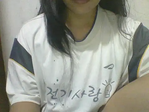 spankmybootyxxx online show from December 20, 2025, 8:33 pm