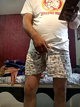 Snapshot of hornydick4you chatting on March 1, 2026, 5:29 am hornydick4you online show from March 1, 2026, 5:29 am