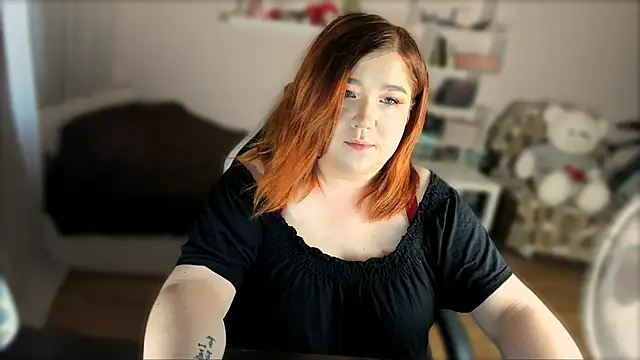 Vi-Vixen online show from September 21, 2025, 3:39 pm