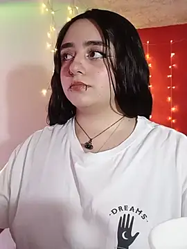IvonneT online show from May 30, 2026, 1:56 am