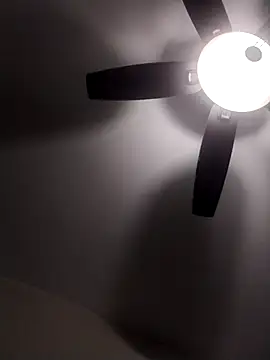 Snapshot of BIG-CkD_F chatting on November 27, 2025, 5:02 pm BIG-CkD F online show from November 27, 2025, 5:02 pm