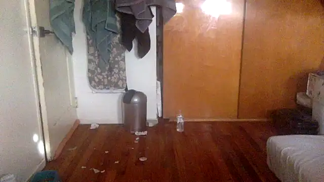 Snapshot of BIG-CkD_F chatting on January 22, 2025, 4:55 pm BIG-CkD F online show from January 22, 2025, 4:55 pm