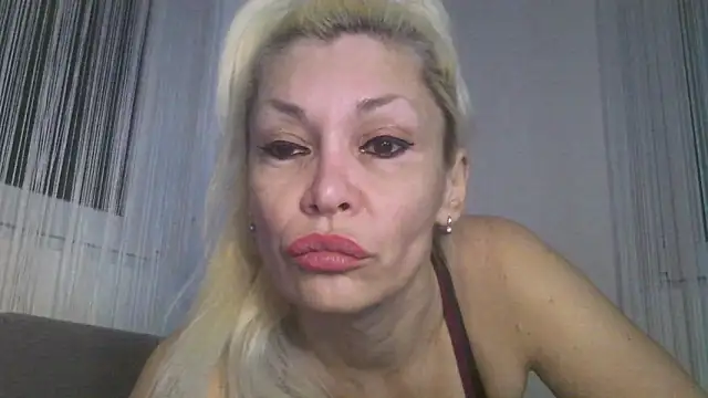 EvaaMina online show from February 21, 2026, 7:27 pm