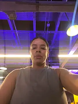 trianawhite online show from December 17, 2024, 8:54 pm