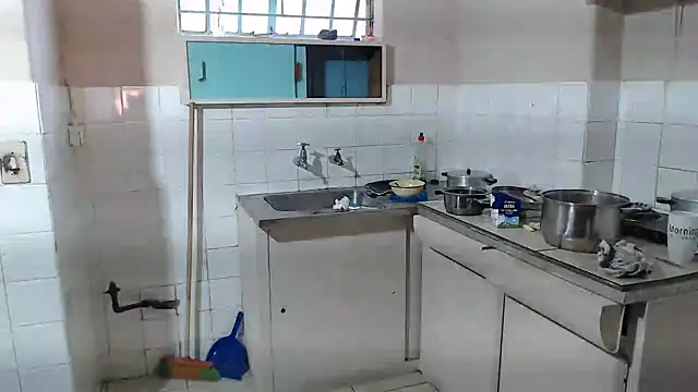 eatxaxa online show from February 1, 2025, 8:08 am