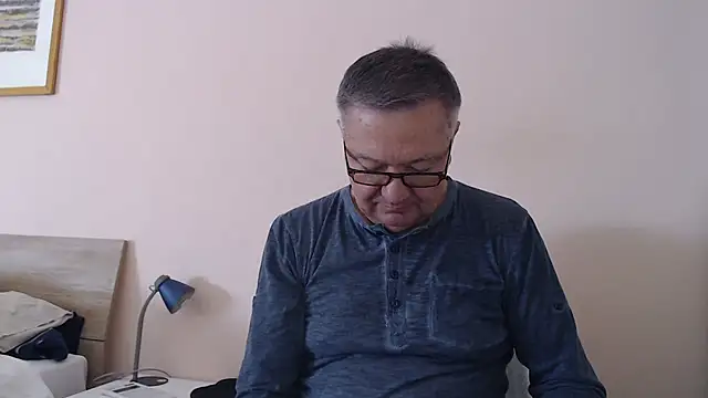 YOU6me online show from September 18, 2025, 7:44 am