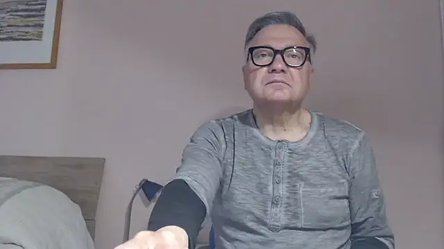 YOU6me online show from April 30, 2026, 7:48 am