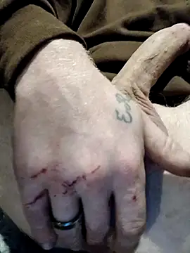 Hardon4yoursex online show from November 29, 2025, 3:17 am