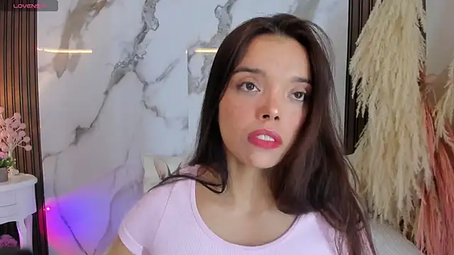 hannahill69 online show from September 25, 2025, 4:51 am