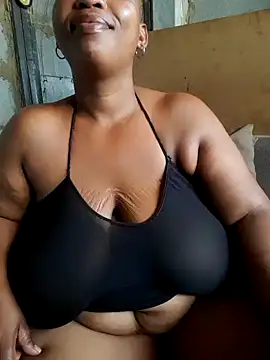 winterqueenx online show from March 6, 2025, 12:52 pm