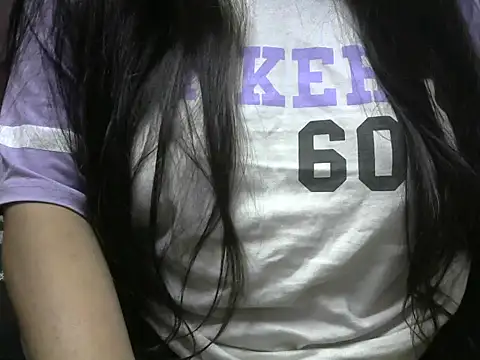 Snapshot of Bold-Radhika chatting on November 18, 2025, 2:31 pm Bold-Radhika online show from November 18, 2025, 2:31 pm