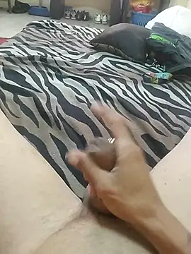 001HENRYAlejandro online show from February 3, 2026, 11:32 pm