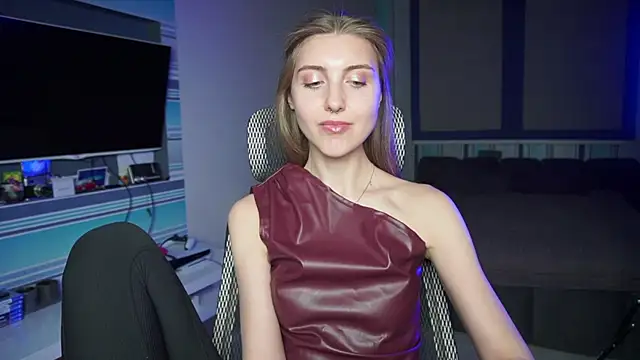 CassiaBlade1 online show from September 23, 2025, 5:09 pm