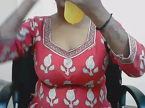 LovingPihu online show from July 14, 2026, 5:45 am
