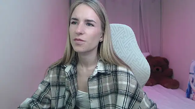 DeboraHorny online show from May 4, 2026, 6:17 am