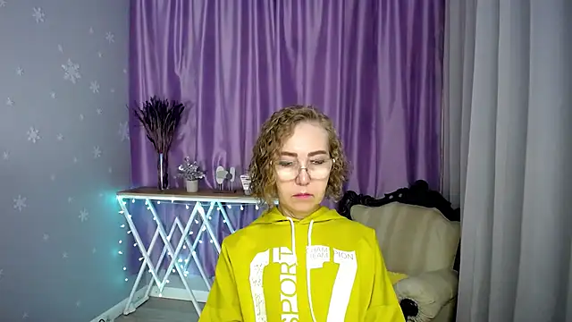 queen a n i online show from July 14, 2026, 12:22 pm
