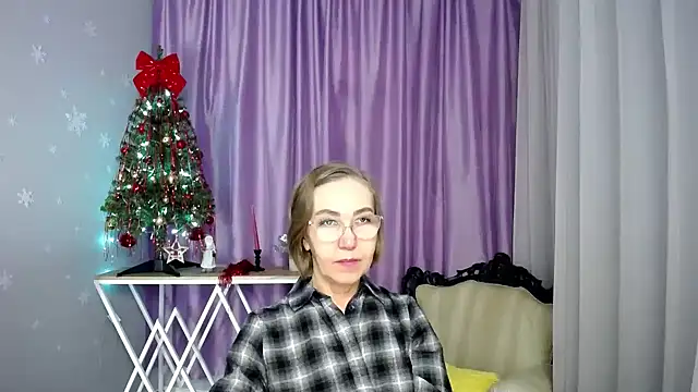 Snapshot of queen_a_n_i chatting on February 24, 2026, 8:37 am queen a n i online show from February 24, 2026, 8:37 am