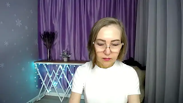 Snapshot of queen_a_n_i chatting on March 20, 2026, 10:16 am queen a n i online show from March 20, 2026, 10:16 am