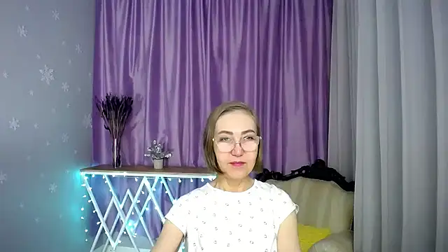 Snapshot of queen_a_n_i chatting on March 16, 2026, 7:34 am queen a n i online show from March 16, 2026, 7:34 am