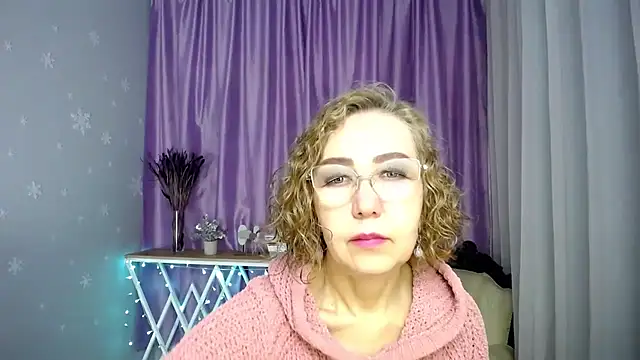queen a n i online show from July 20, 2026, 5:48 am