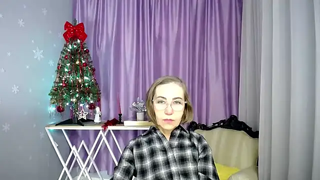 Snapshot of queen_a_n_i chatting on March 6, 2026, 6:30 am queen a n i online show from March 6, 2026, 6:30 am