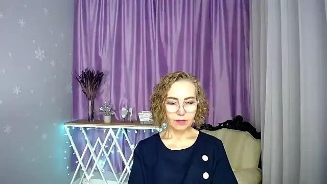 queen a n i online show from July 8, 2026, 8:59 am